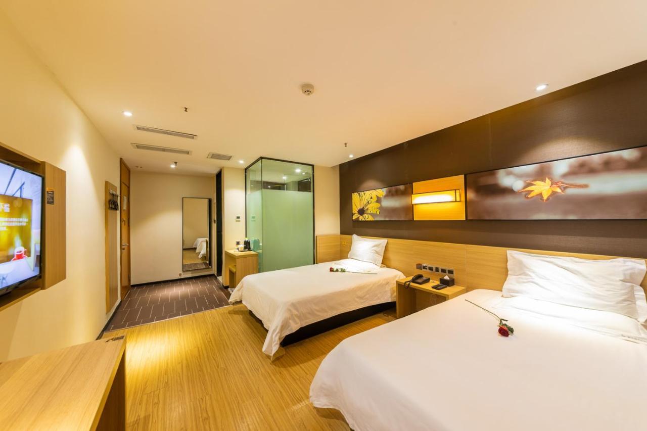 Iu Hotel Chongqing Jiefangbei Exteriér fotografie