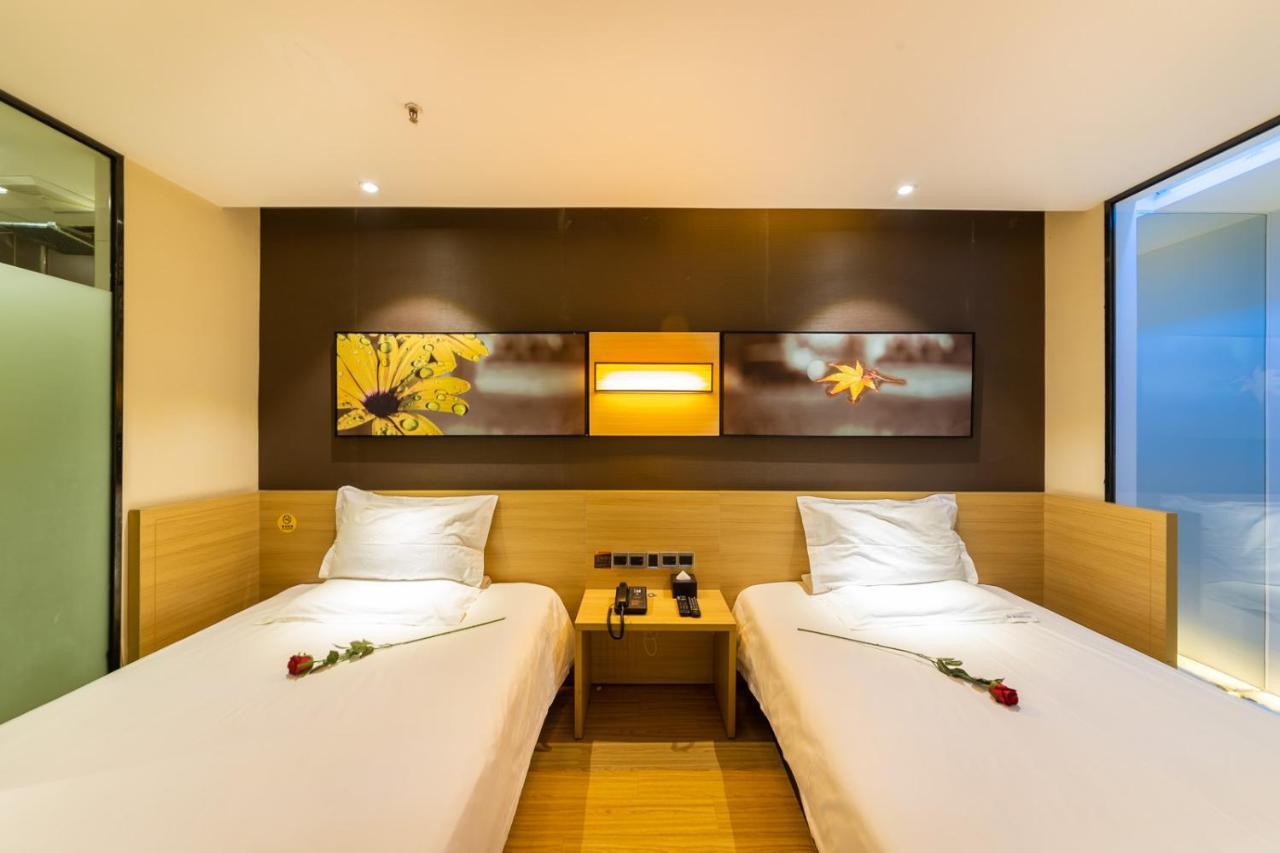Iu Hotel Chongqing Jiefangbei Exteriér fotografie