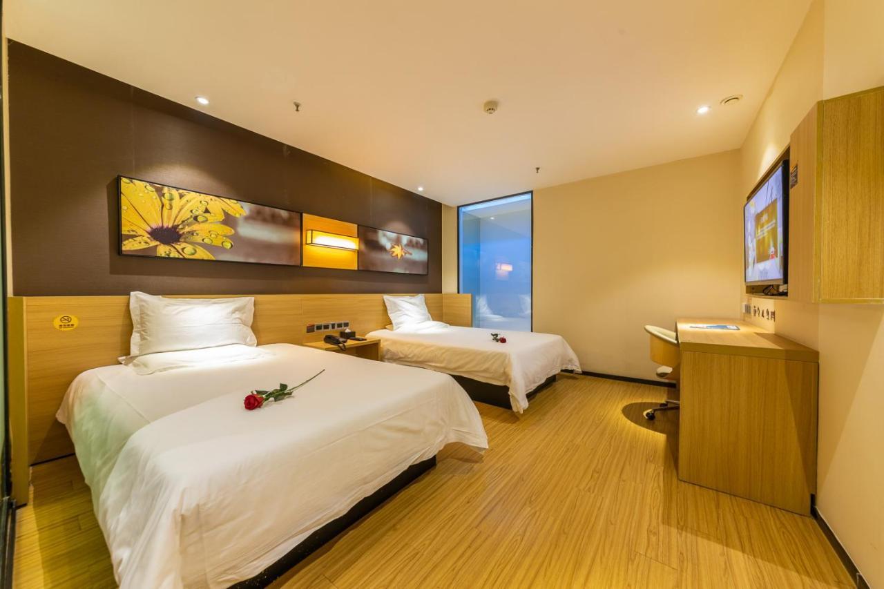 Iu Hotel Chongqing Jiefangbei Exteriér fotografie